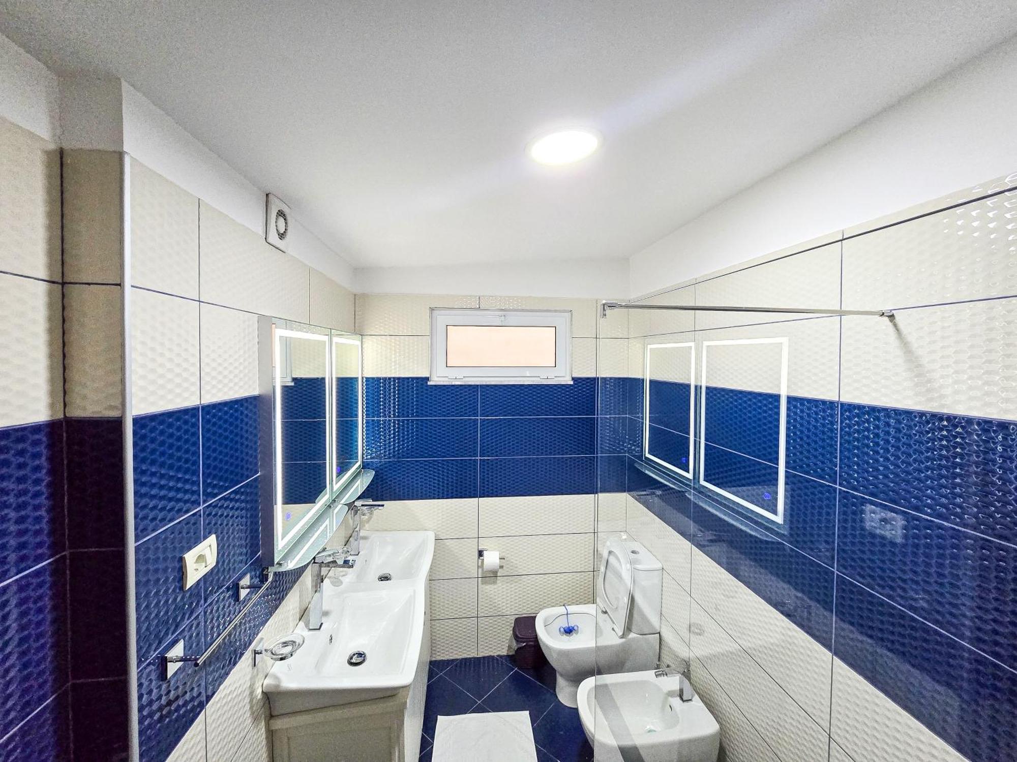 Lake Park 2Br Apartment Tirana Kültér fotó
