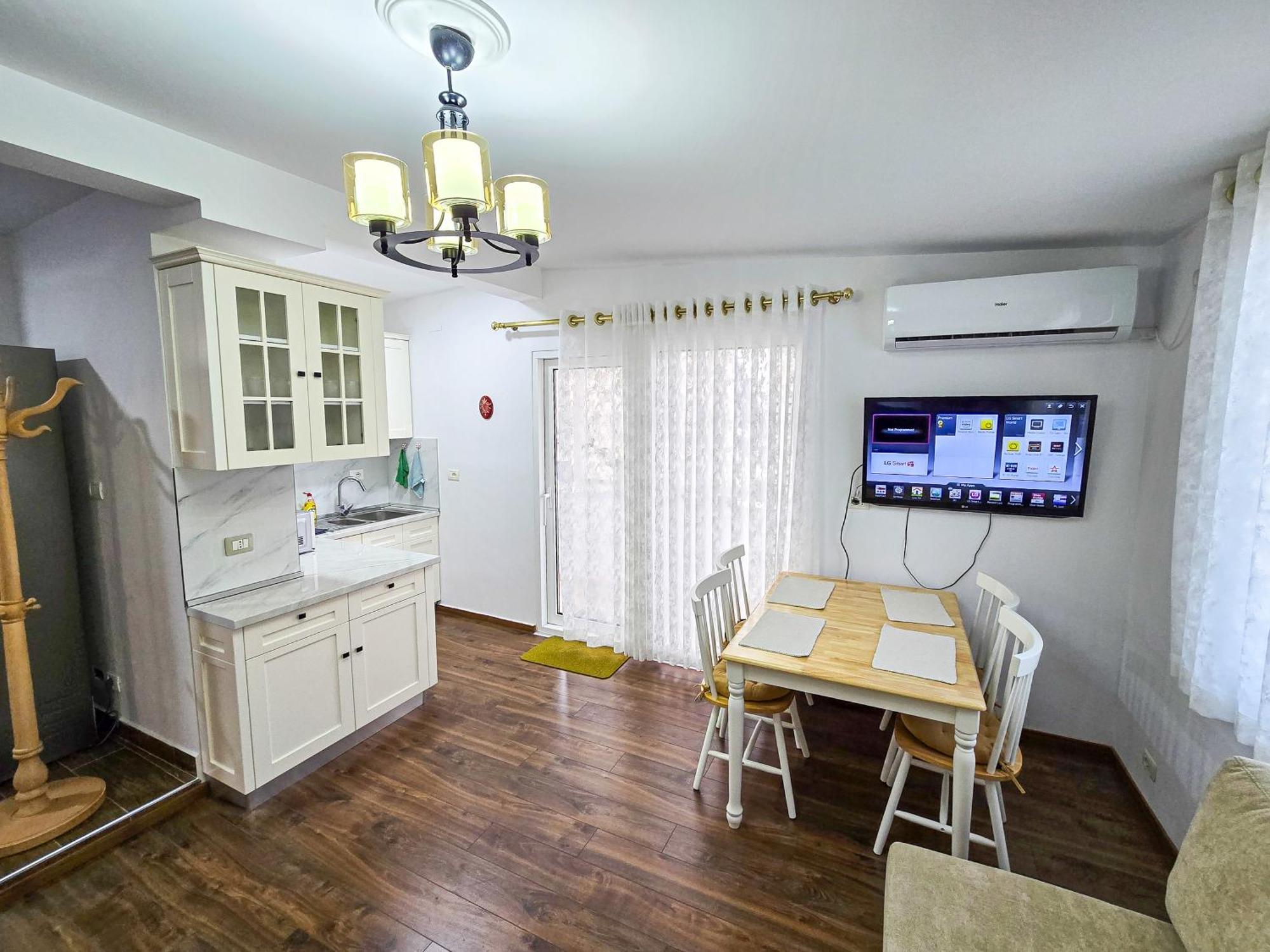 Lake Park 2Br Apartment Tirana Kültér fotó